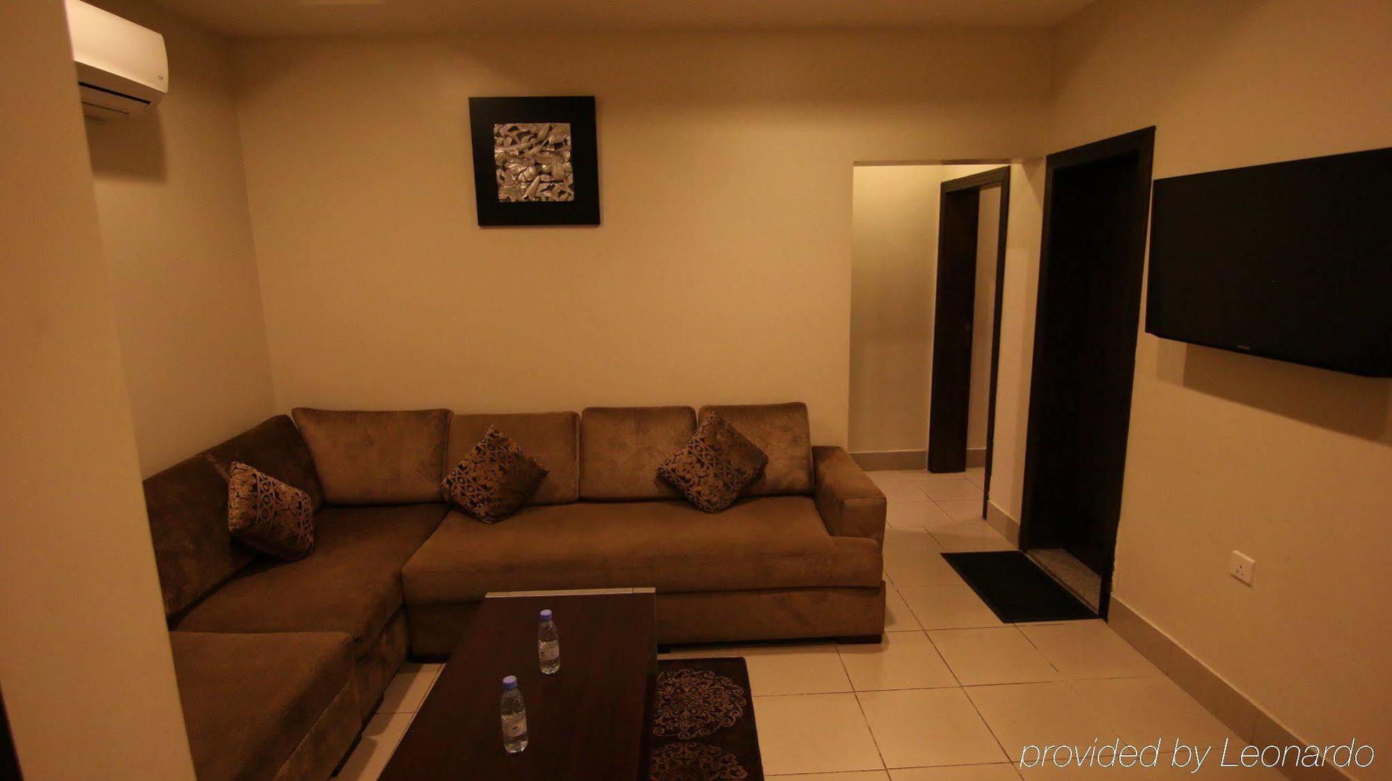 Stars Home Suites Hotel - Al Hamra Джеда Екстериор снимка