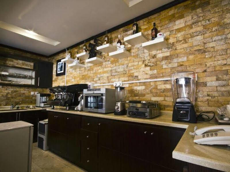 Stars Home Suites Hotel - Al Hamra Джеда Екстериор снимка